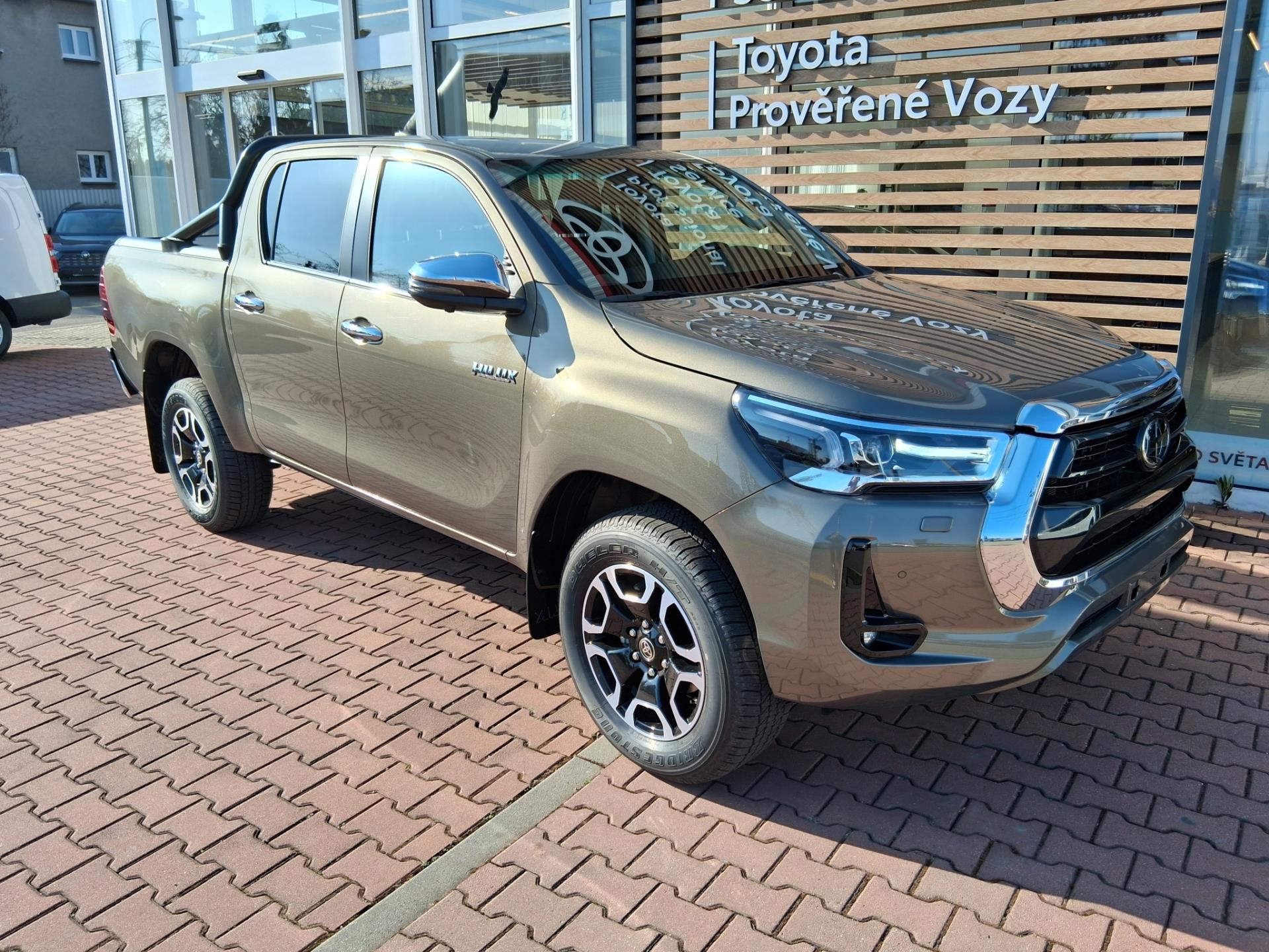 Toyota Hilux 2,8D-4D 205K EXECUTIVE – PAKET CARGO + TZ+ OBLOŽENÍ NÁK.PROSTORU