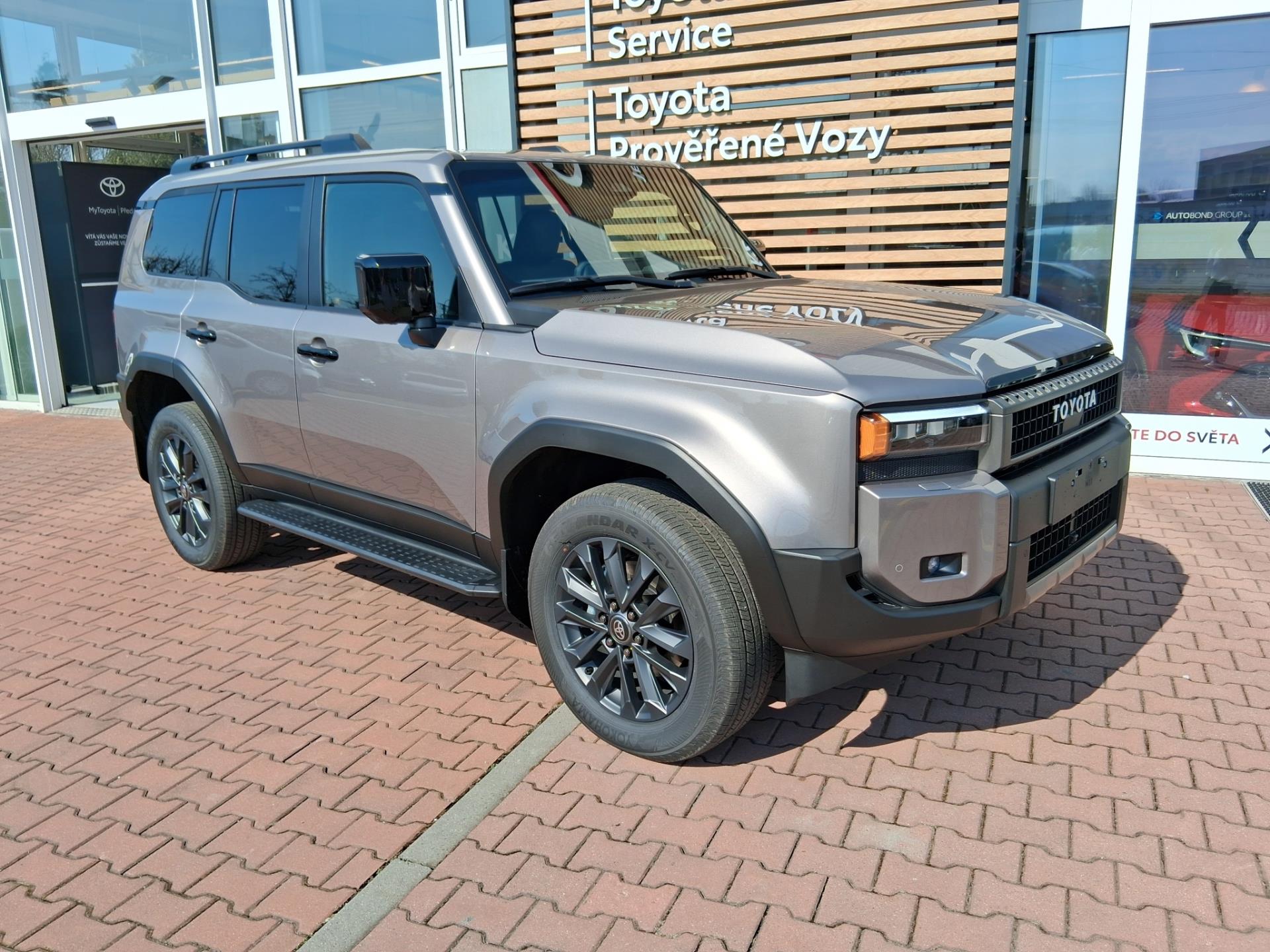 Toyota Land Cruiser 2,8 MHEV EXECUTIVE + SKYVIEW