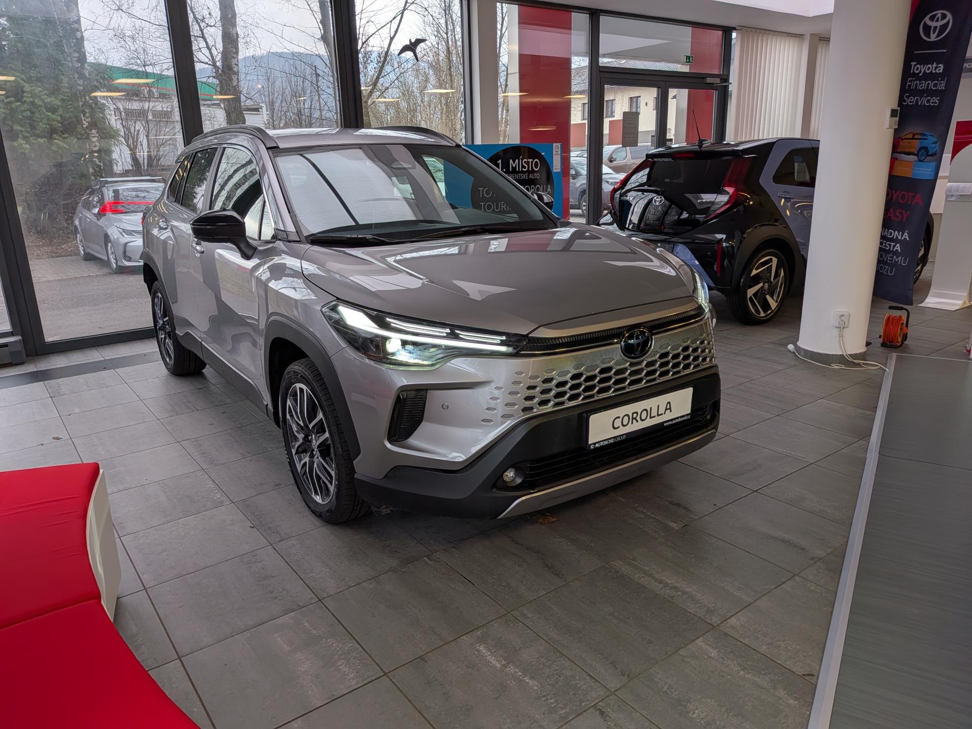 Toyota Corolla Cross Style 1.8 Hybrid (140 k)