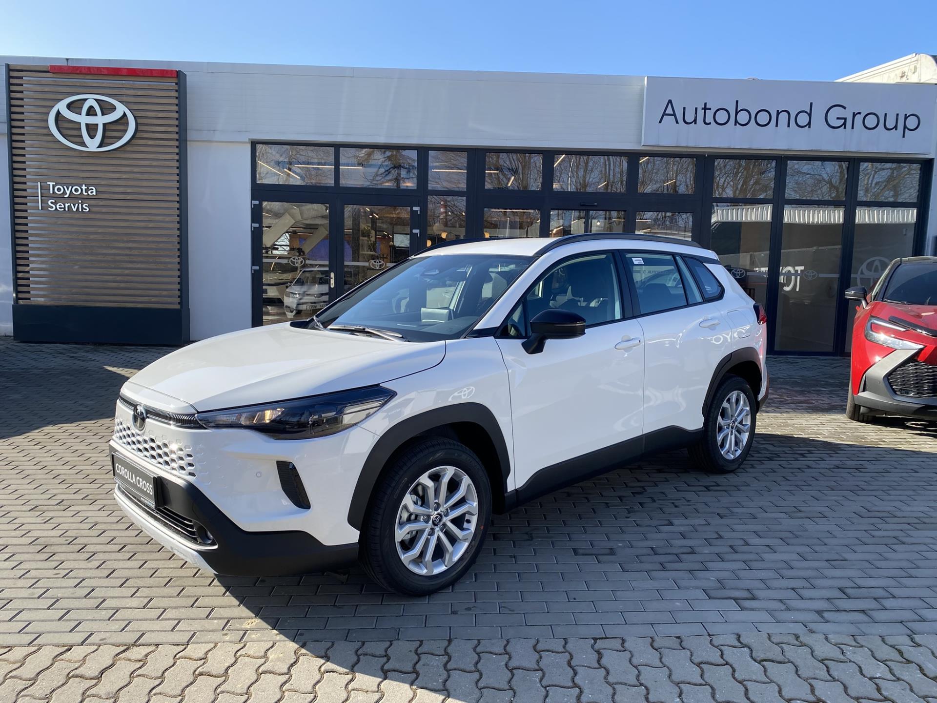 Toyota Corolla Cross 1.8 HEV Comfort Business + tažné