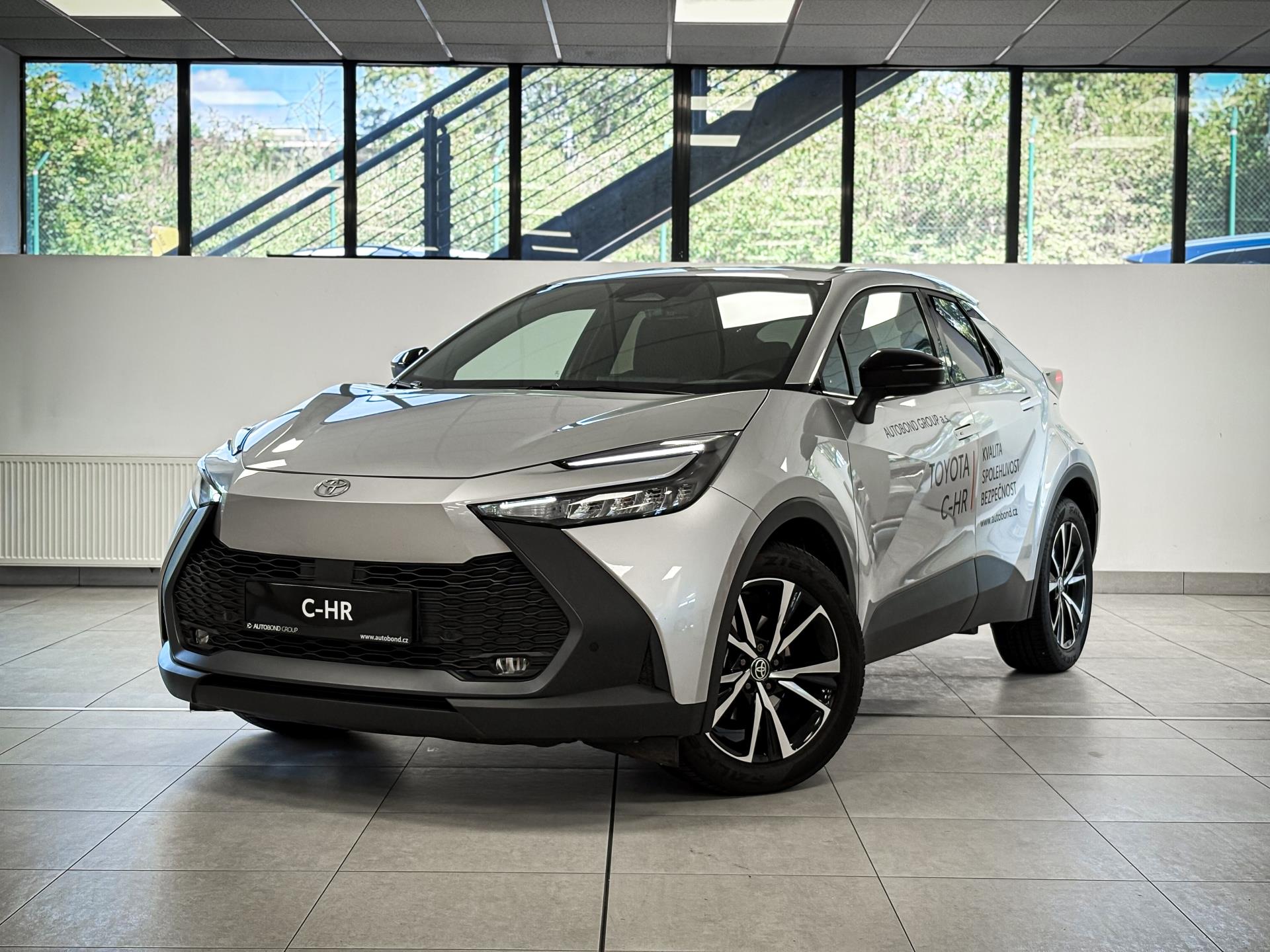 Toyota C-HR 2.0L PHEV 0 – 1 CVT (4×2)