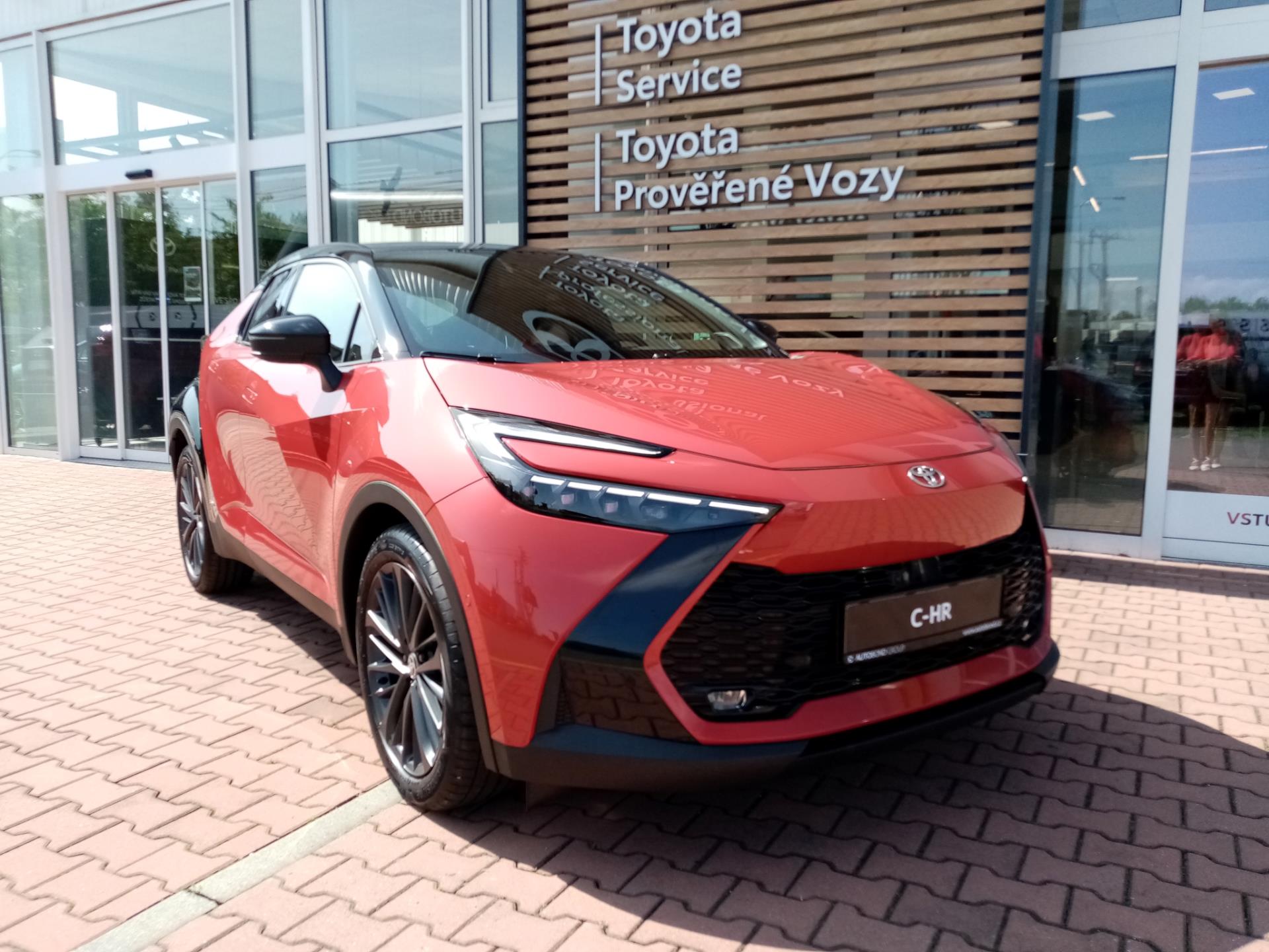 Toyota C-HR 2,0 HEV 4×4 TOKYO EDITION