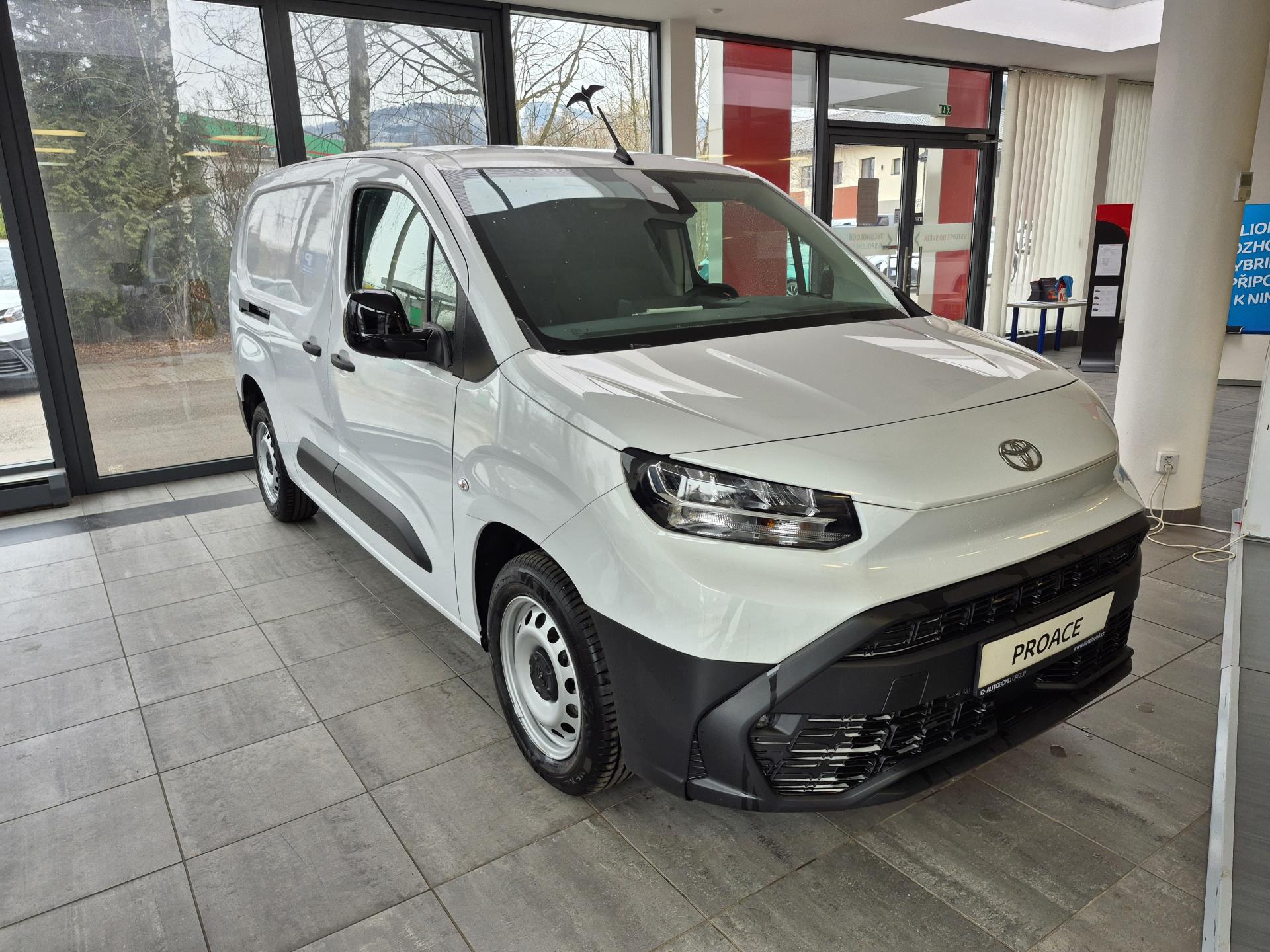 Toyota Proace City City Active SmartCargo Panel Van Long, 1.5L Diesel (100 hp) + dřevěná podlaha ZDARMA