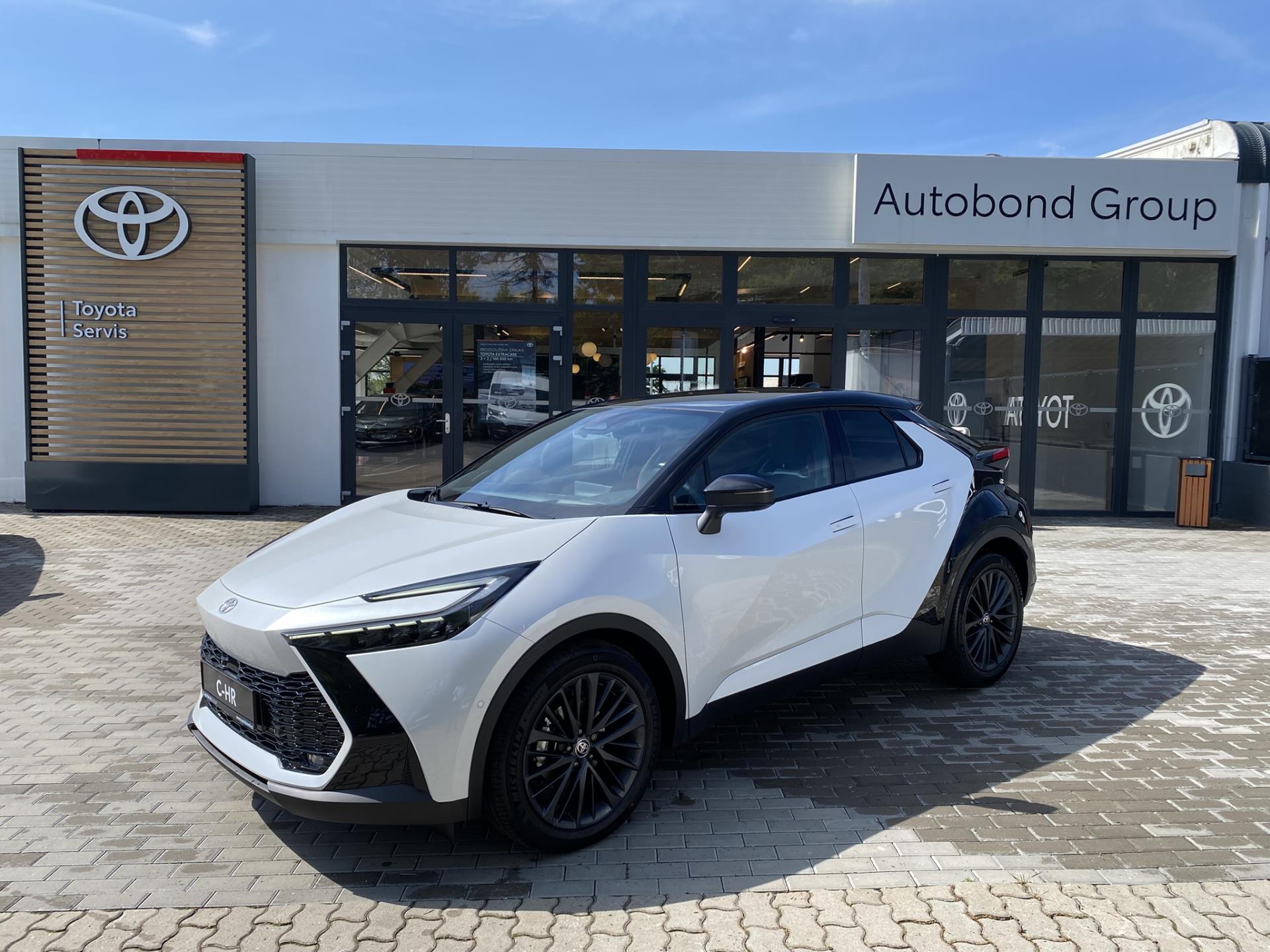 Toyota C-HR 2.0 HEV Tokyo Edition + zimní kola