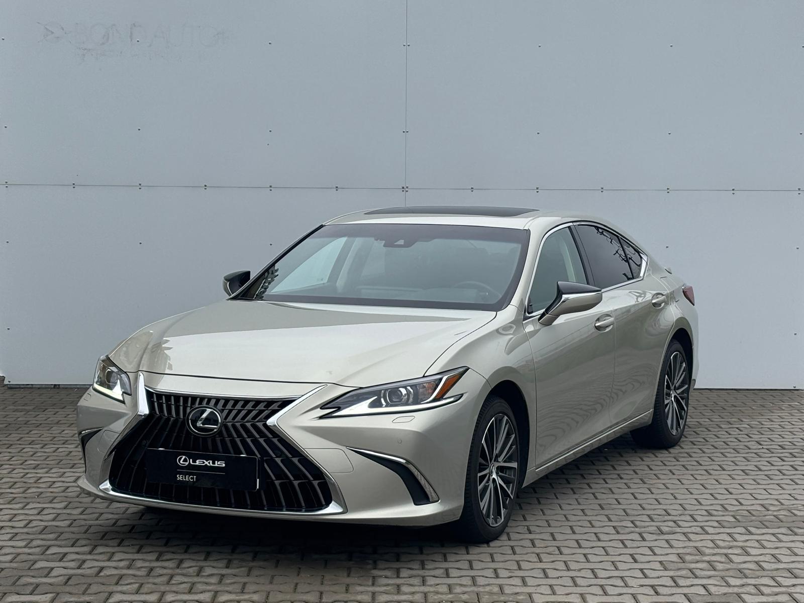 Lexus ES 300h 2,5 HSD e-CVT Business Edition