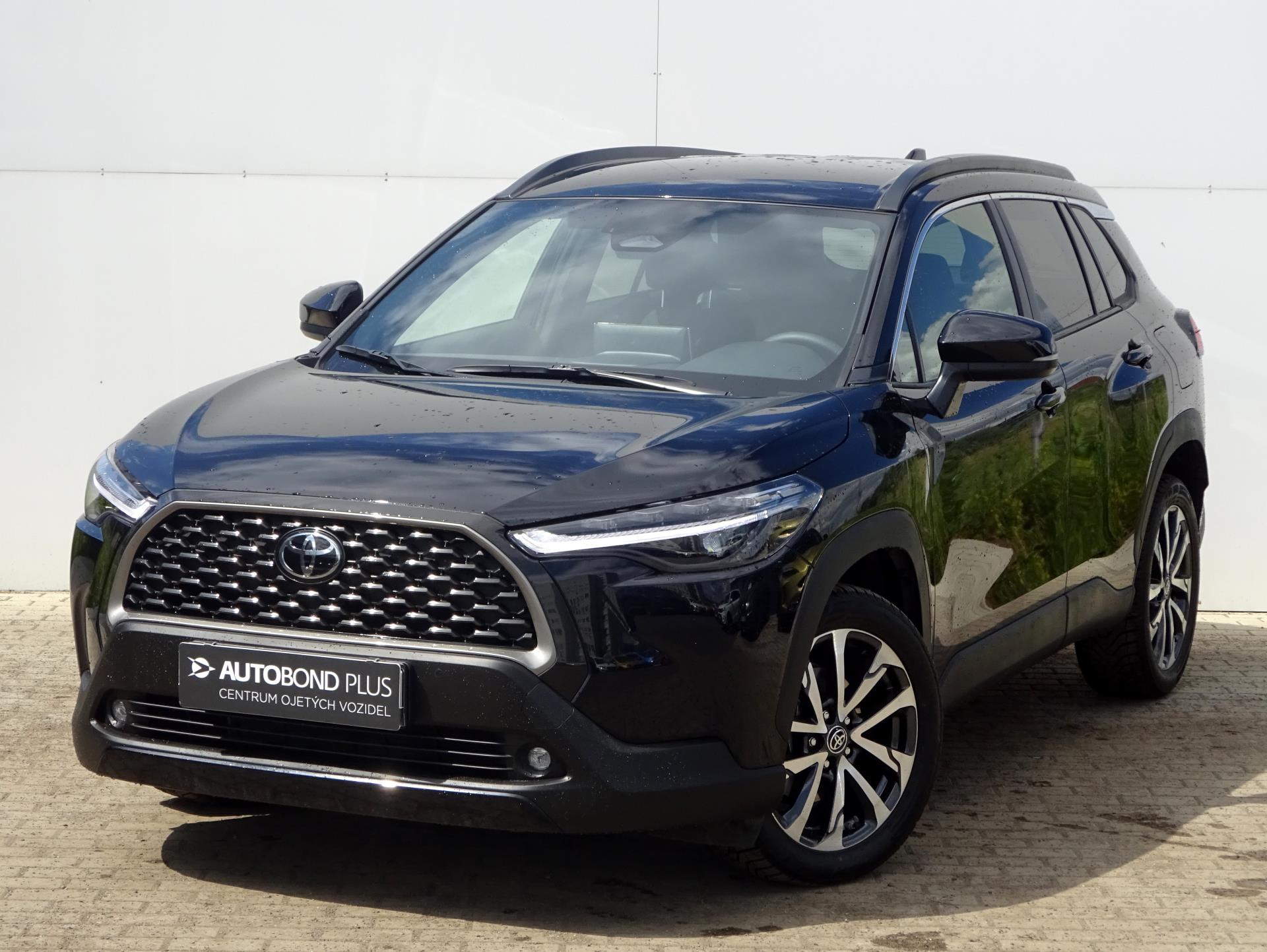 Toyota Corolla Cross 2.0 HSD e-CVT AWD Style TECH