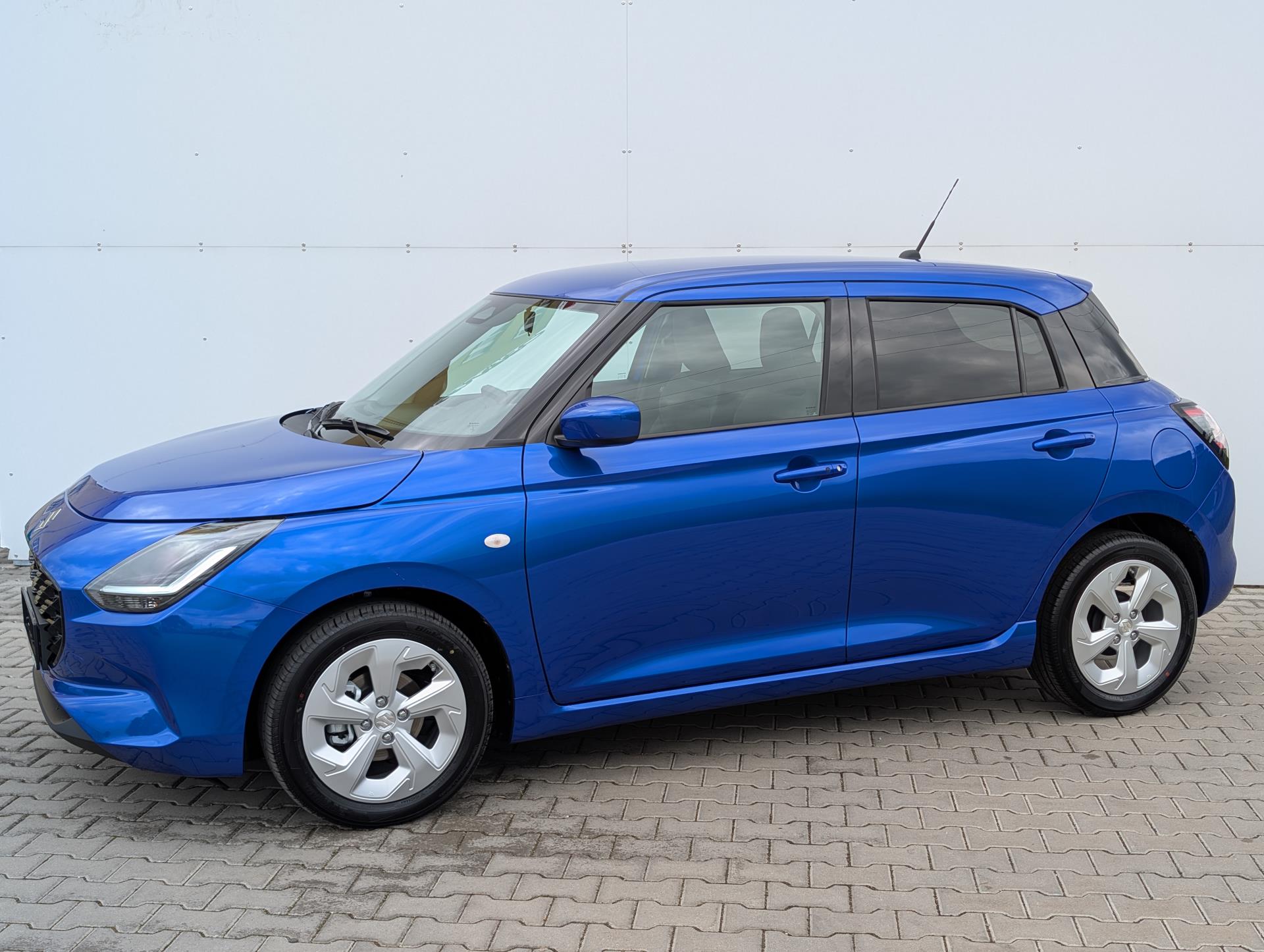 Suzuki Swift PREMIUM 1.2 HYBRID CVT 4×2 MY26