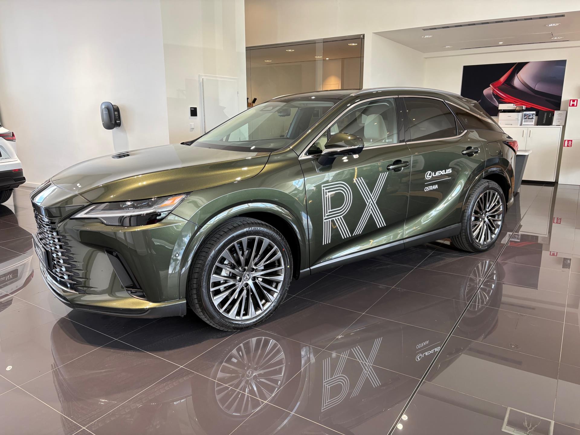 Lexus RX 450h+ LUXURY panorama 4×4