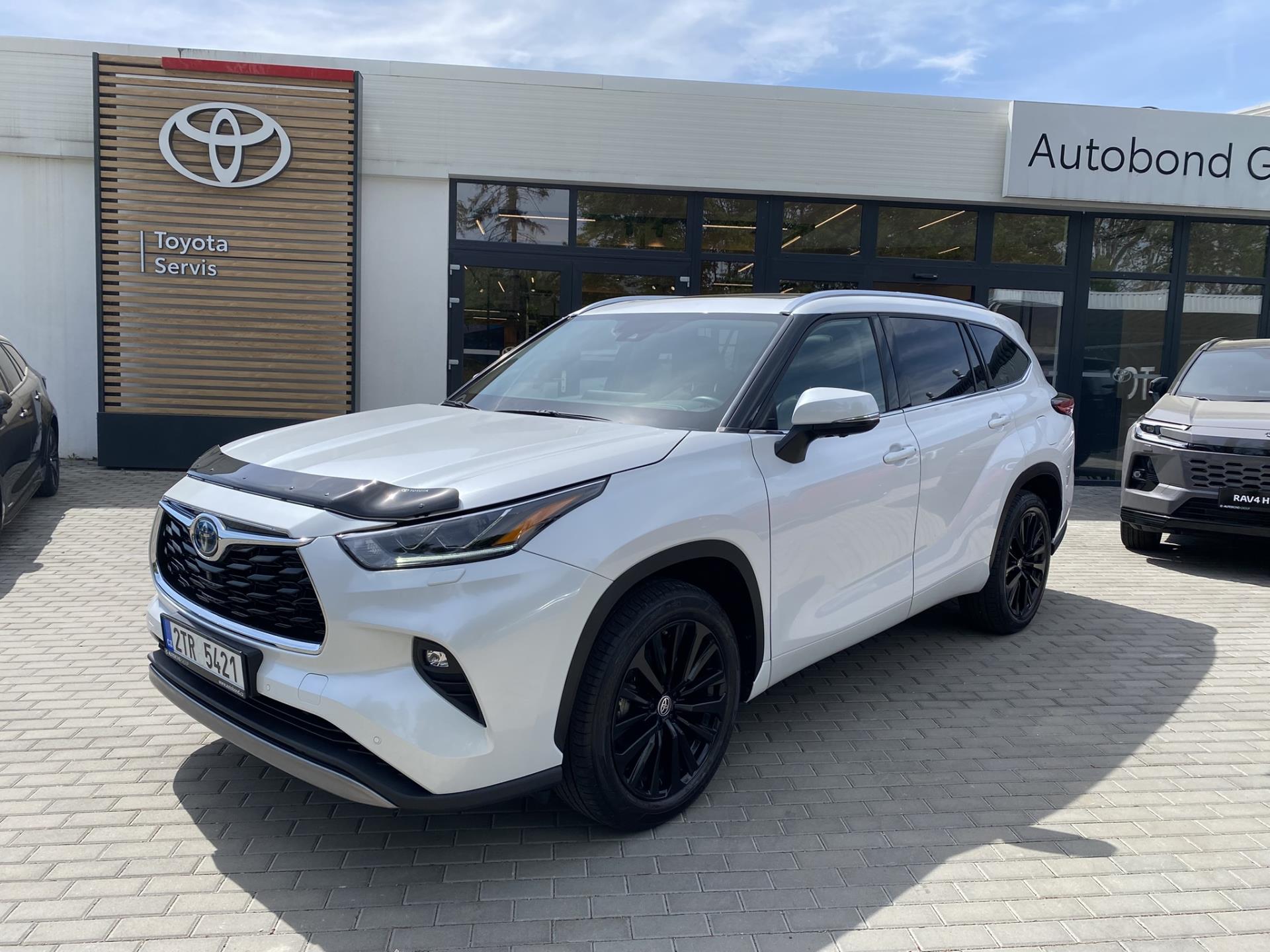 Toyota Highlander 2.5 HEV Executive Skyview JBL