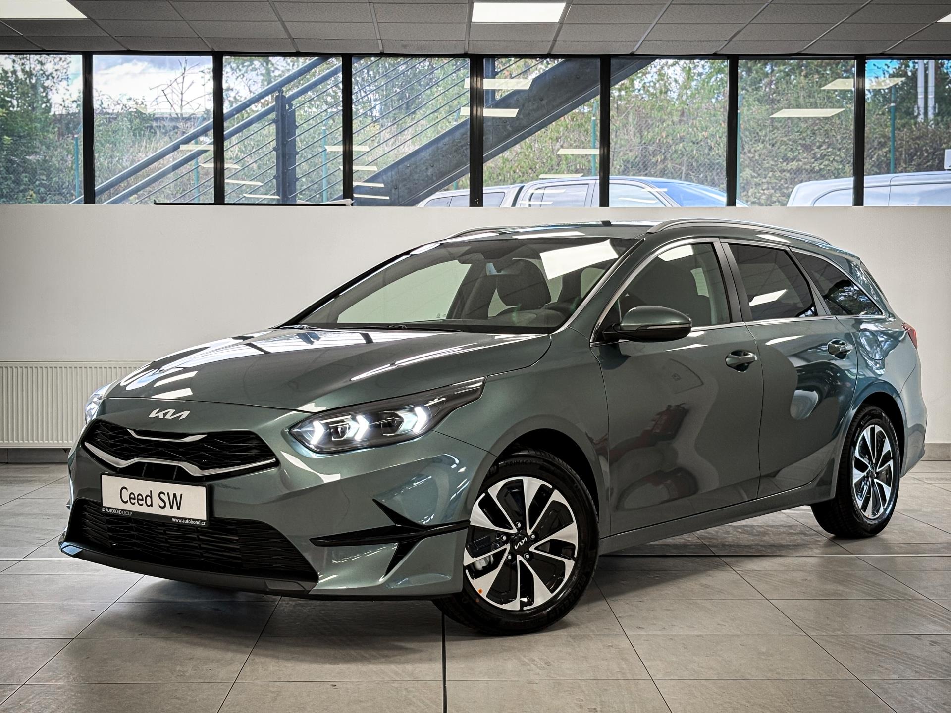 KIA Ceed 1,5 T-GDi GPF 7DCT TOP (2025)