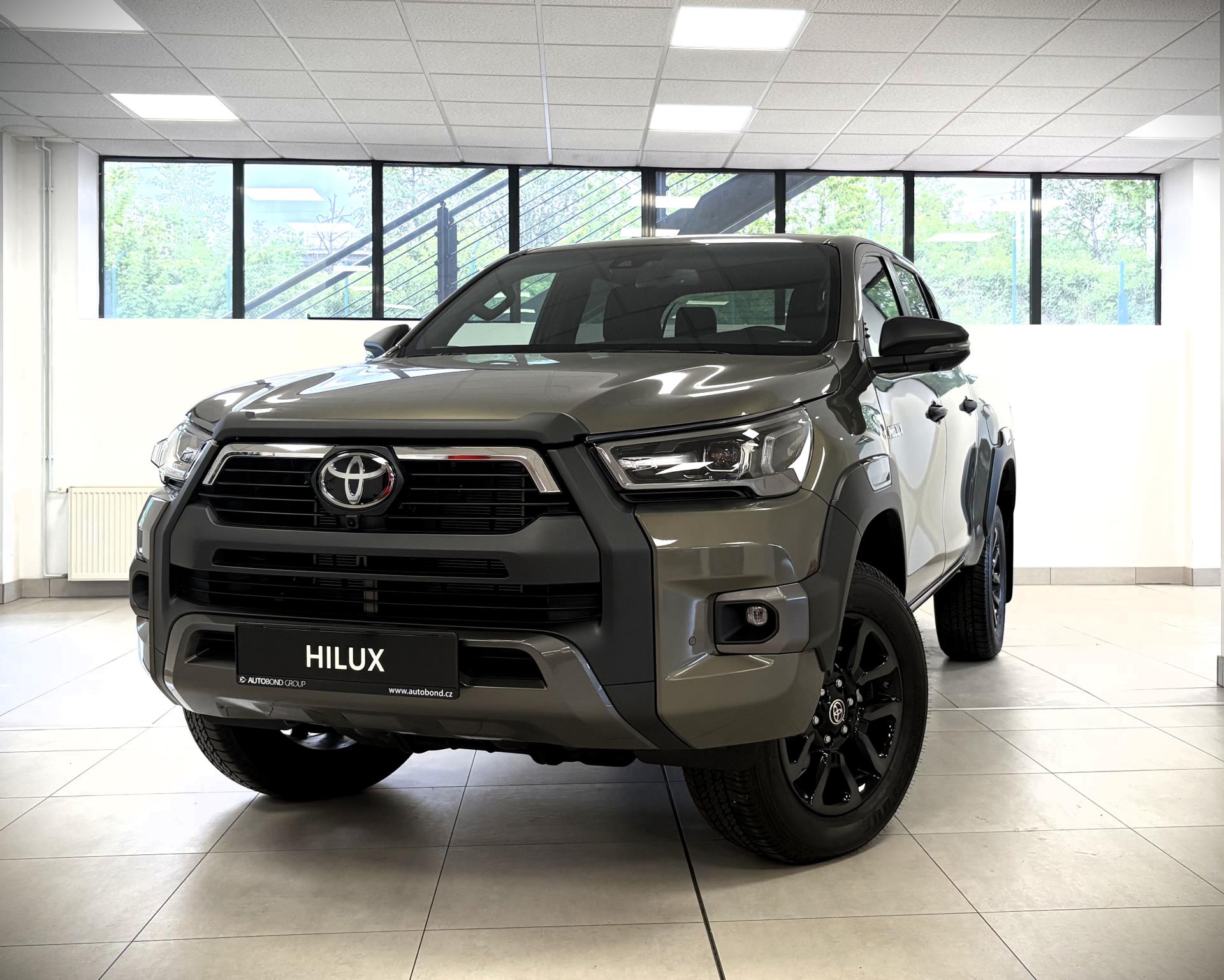 Toyota Hilux Double Cab 2,8 D-4D (204 k)