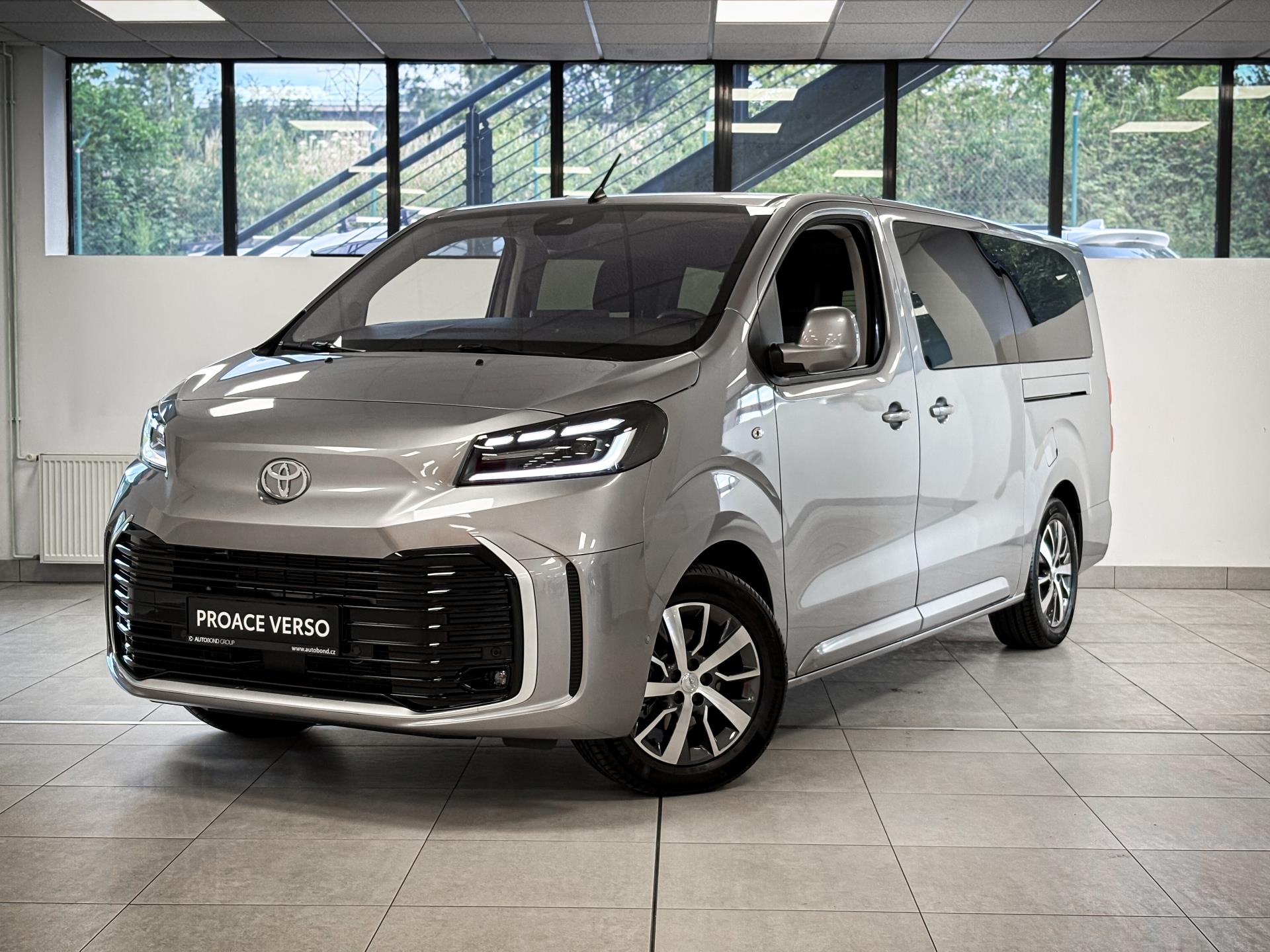 Toyota Proace Verso 2.0D 177PS 8AT Family 8S !SKLADEM!