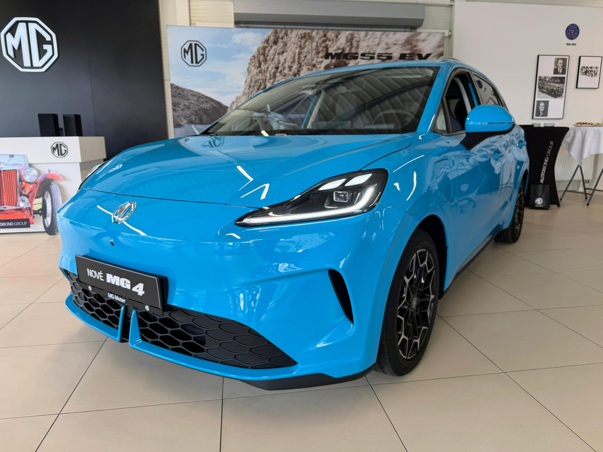 MG MG4 MG4 EV Urban EV 54kWh 118kW 1AT 4×2 PREM