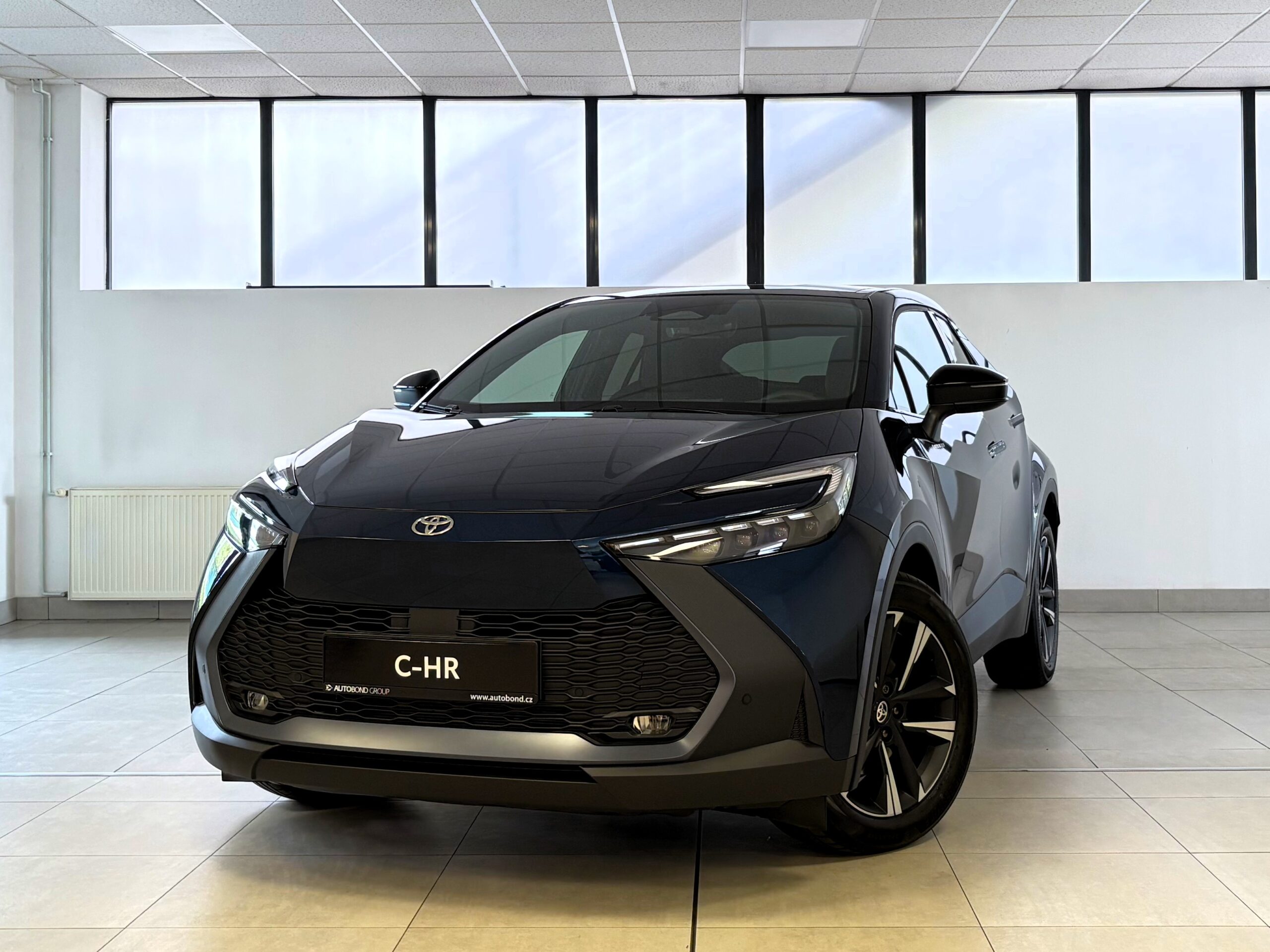 Toyota C-HR 2.0L., PHEV, 4×2, Style