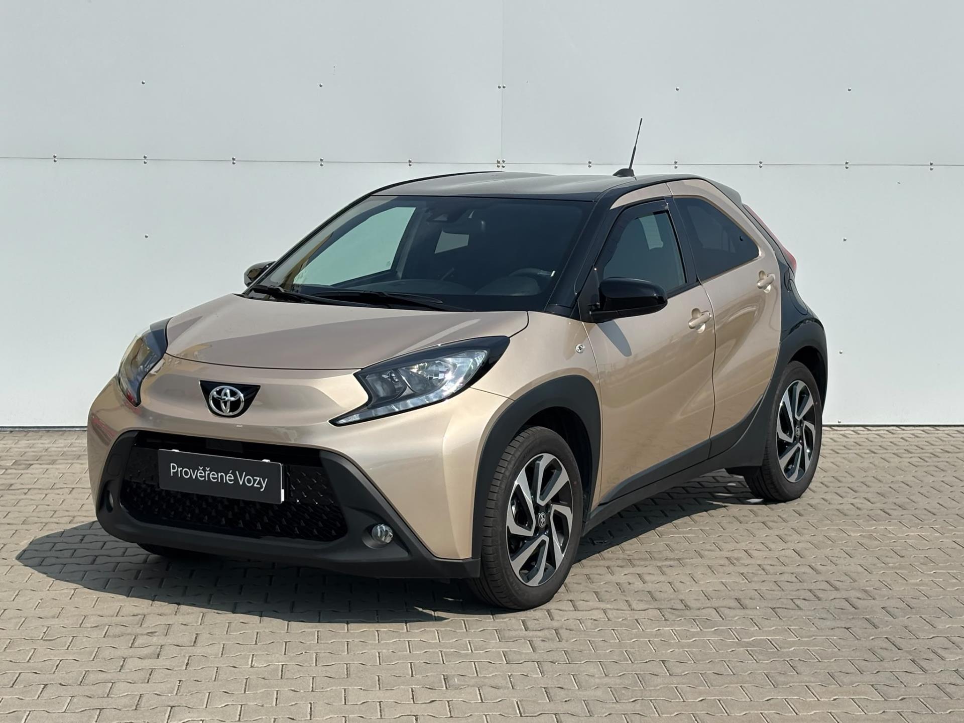 Toyota Aygo X 1.0 VVT-i X-play Style AT