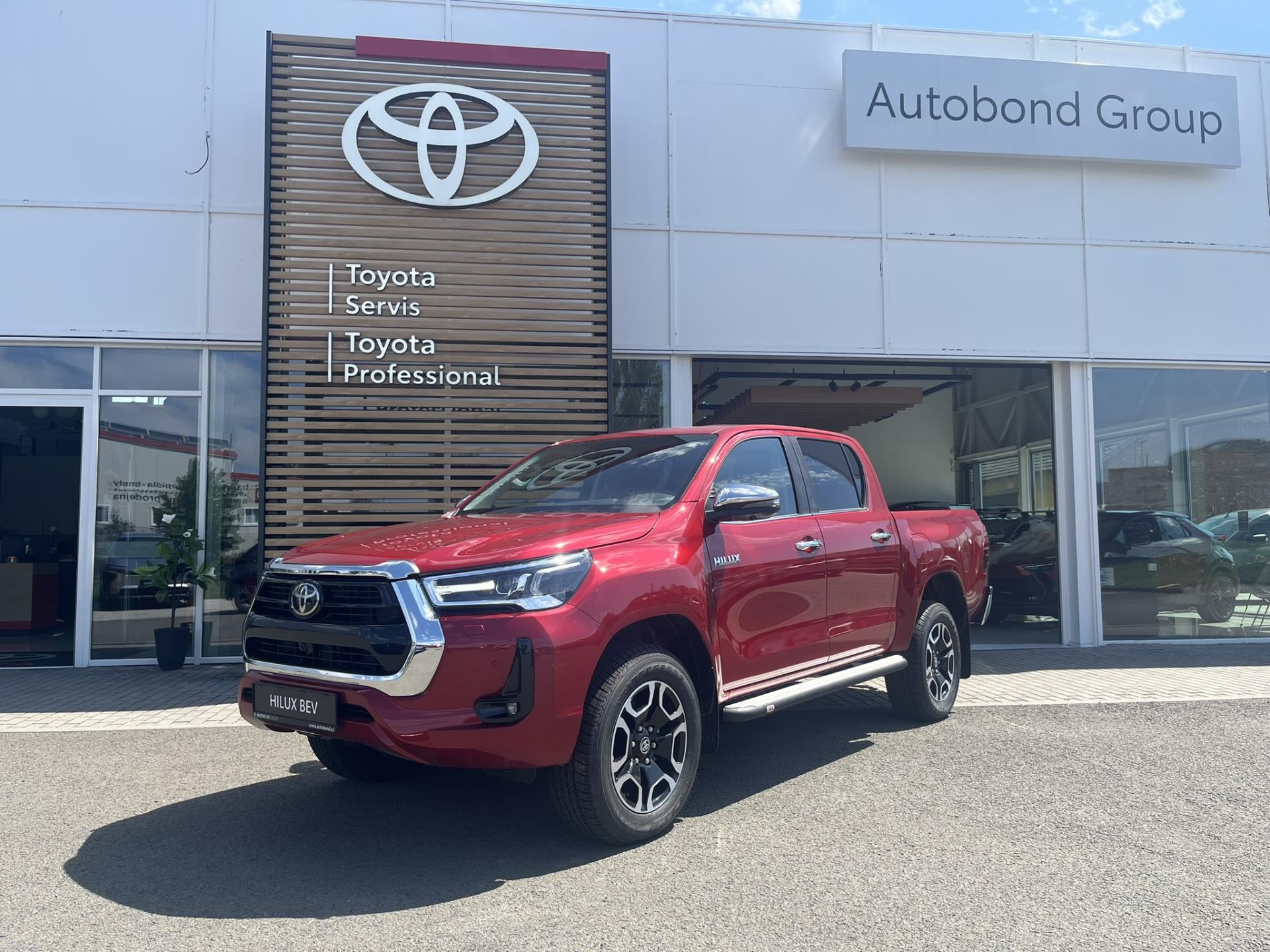 Toyota Hilux 2,8 204k 6AT Executive