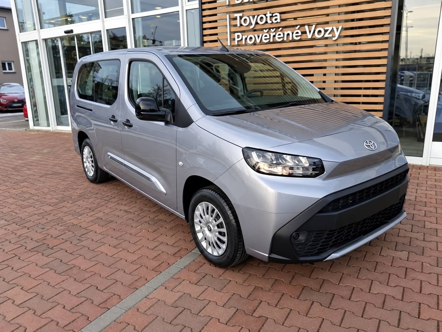 Toyota Proace City Verso 1,5D 8AT 130K BUSINESS