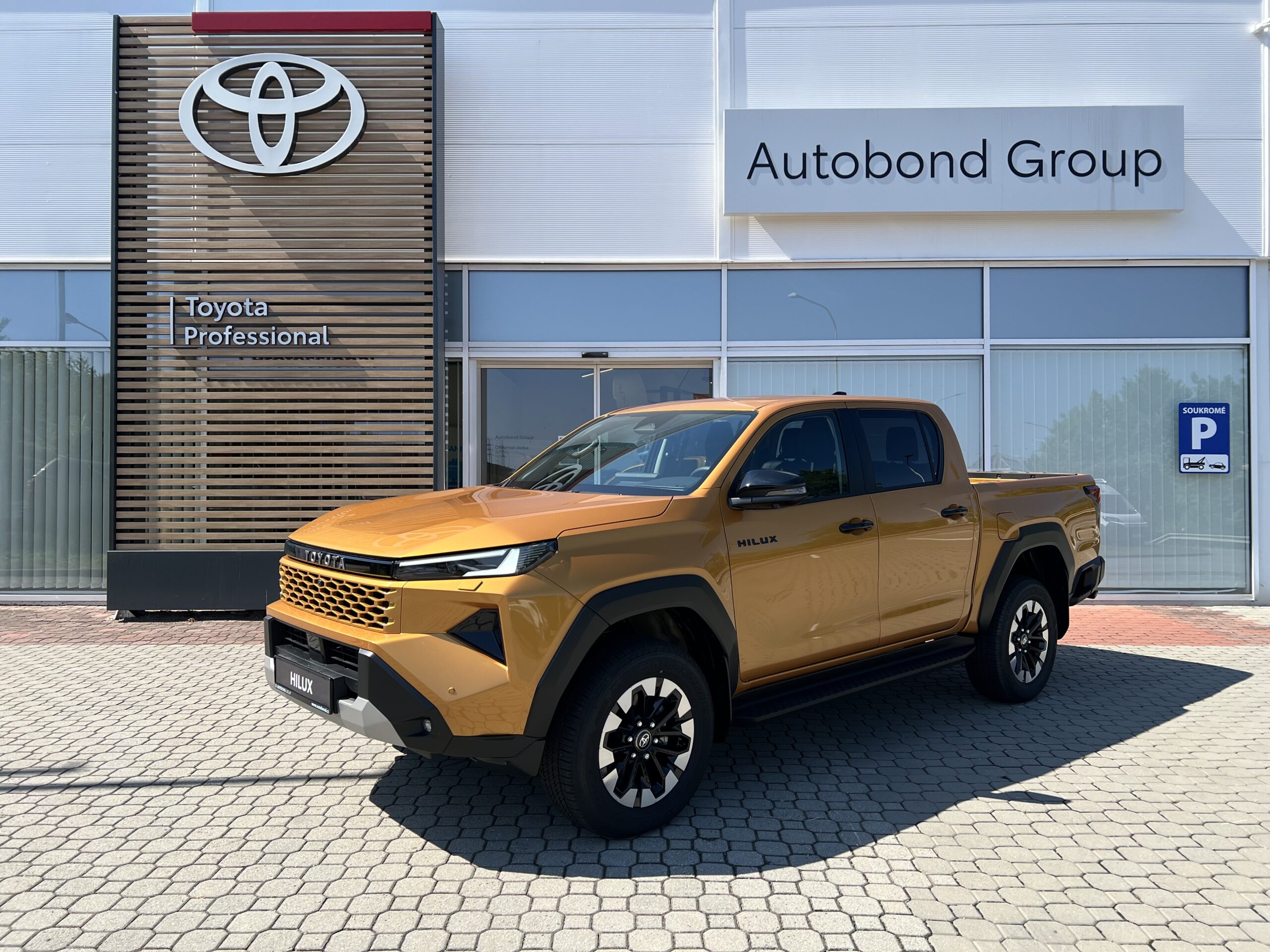 Toyota Hilux 2.8D MHEV 6AT Executive 4×4