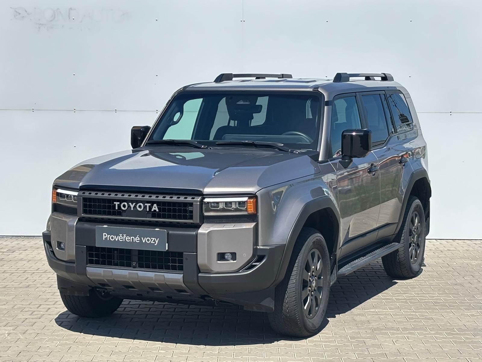 Toyota Land Cruiser 2.8 D-4D 6AT Invincible