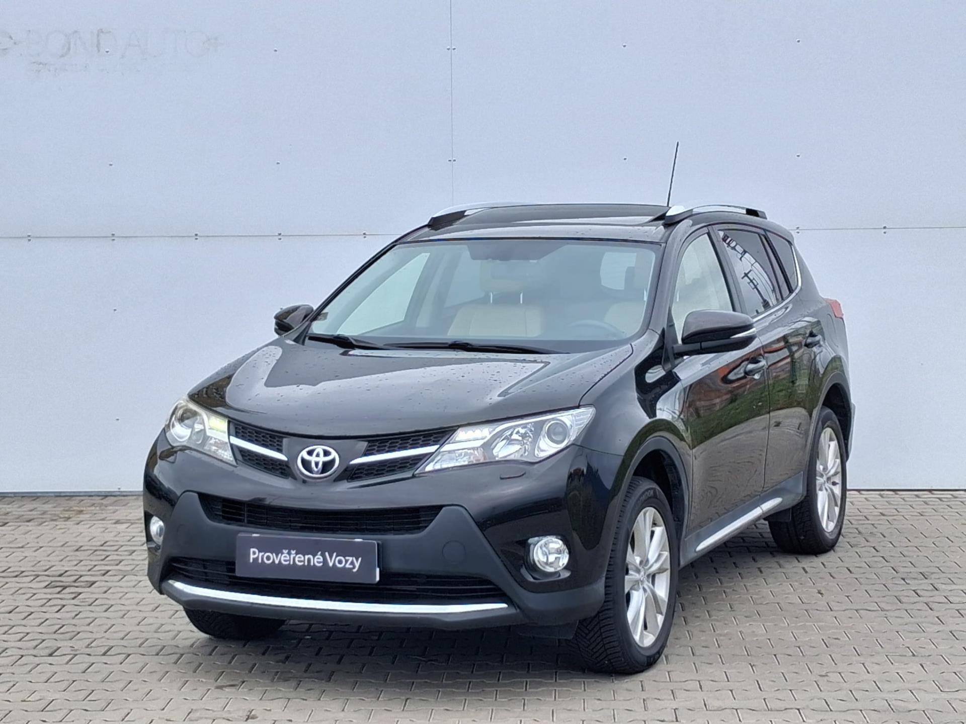 Toyota RAV4 2.2 D-4D Premium 4×4 AT