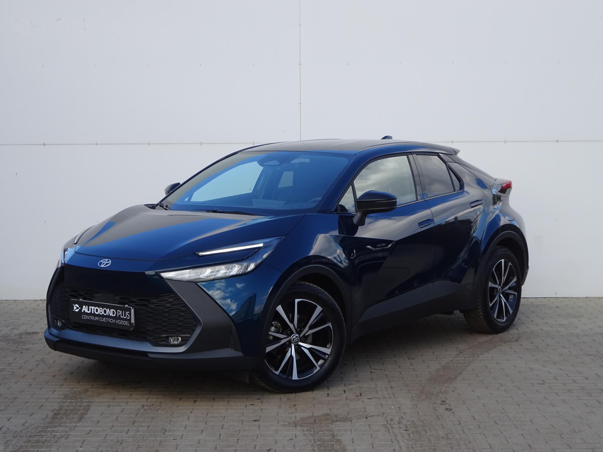Toyota C-HR 1.8 HSD e-CVT 140k Style