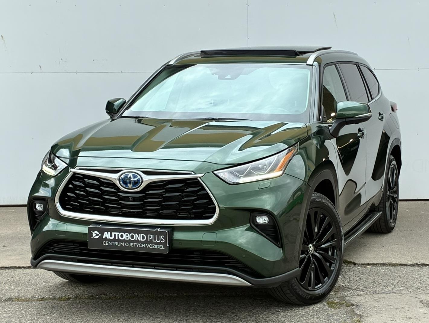 Toyota Highlander 2.5 HSD e-CVT AWD Executive Skyview