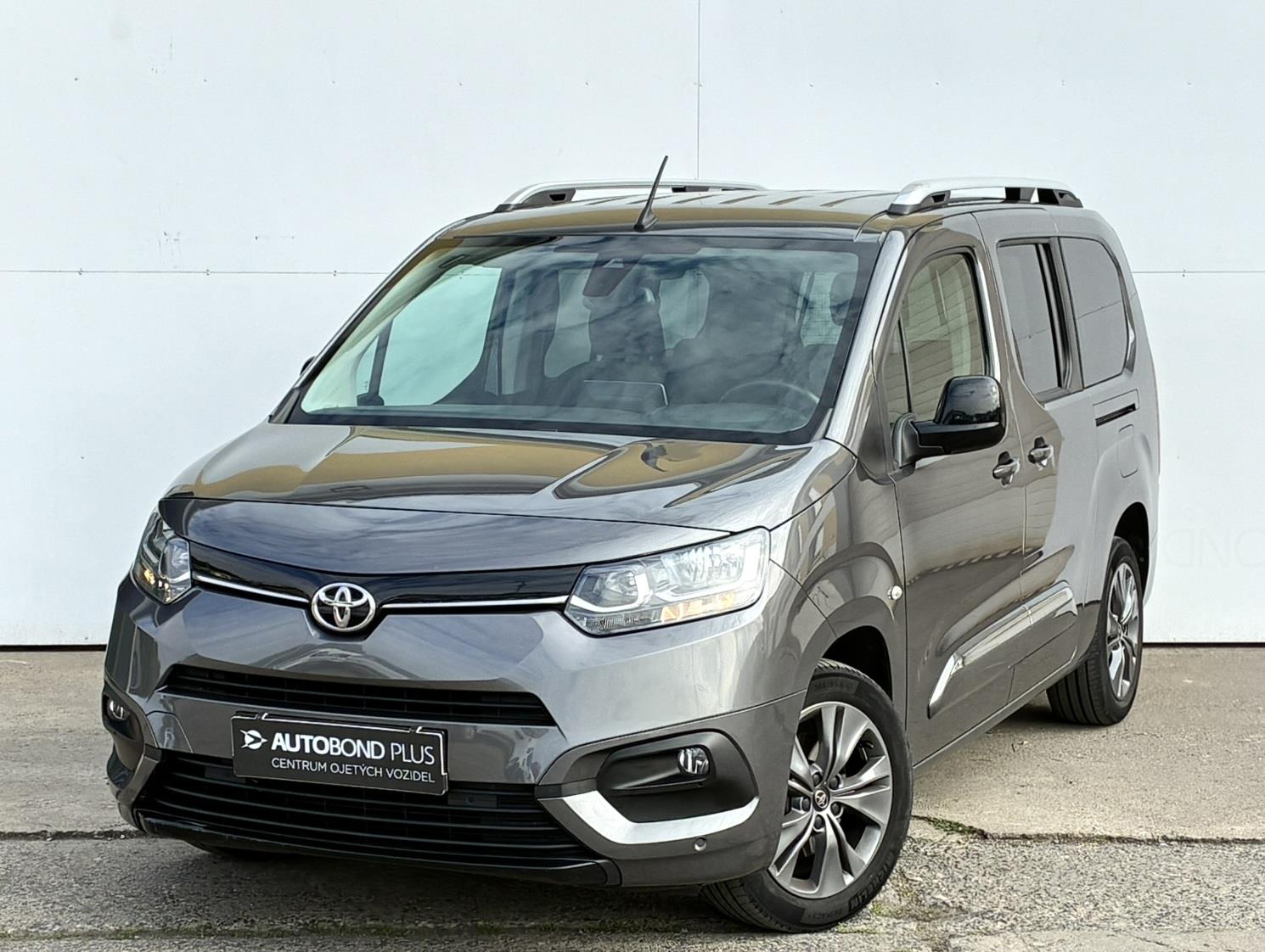 Toyota Proace City 1.2T 130k L2 Family