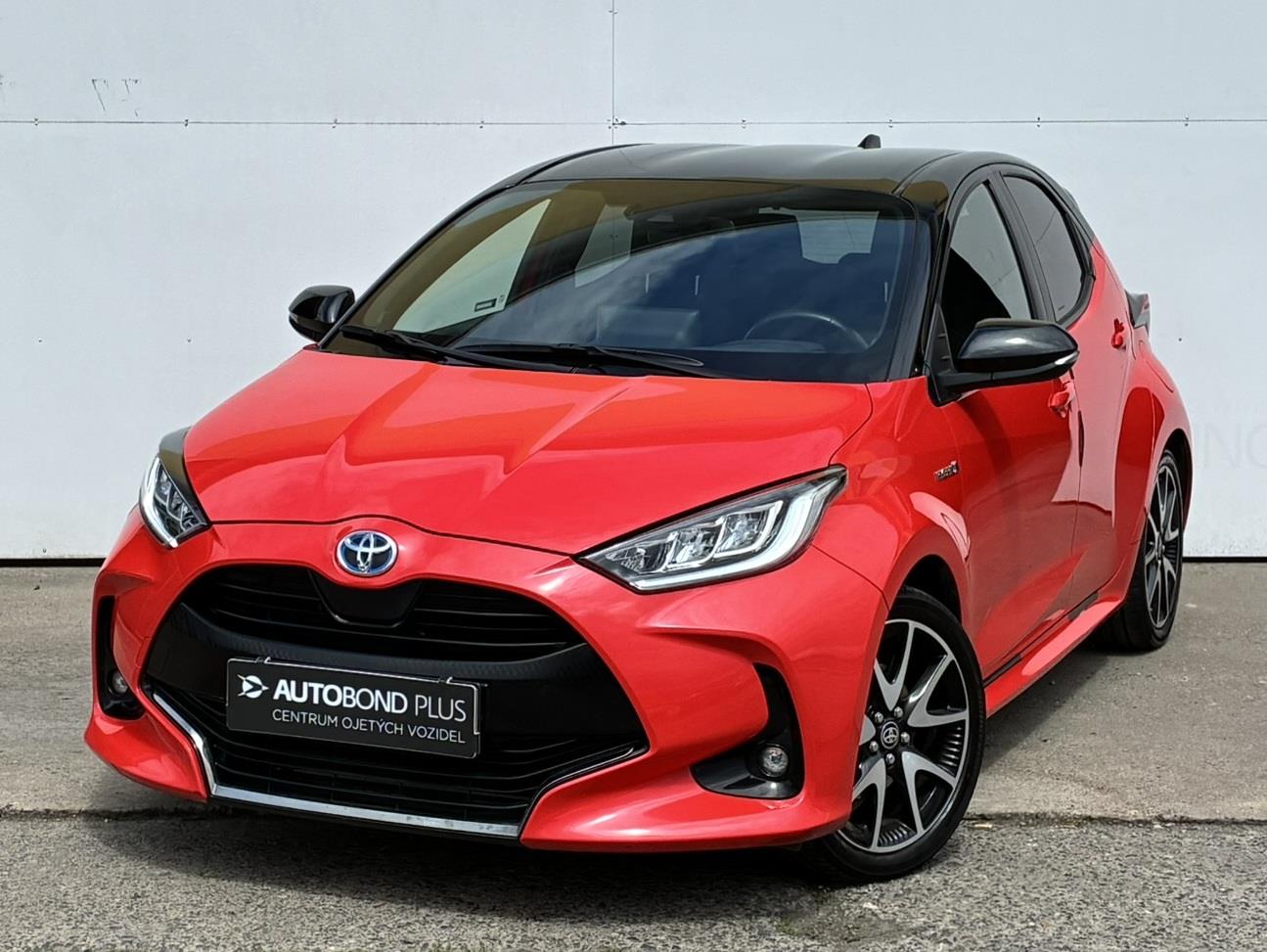 Toyota Yaris 1.5 HSD e-CVT Premier Edition