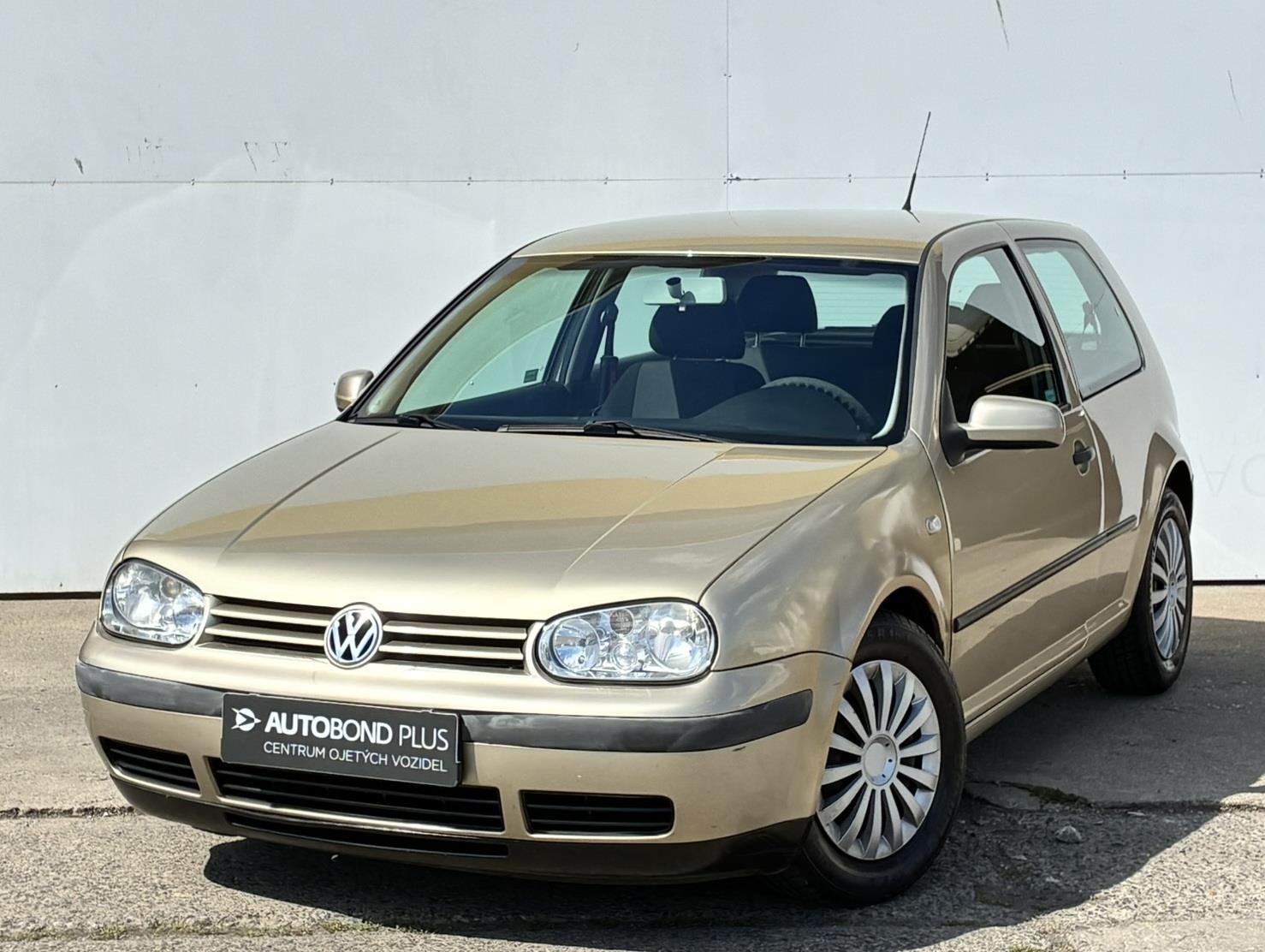 Volkswagen Golf 1.6 16V 77kW