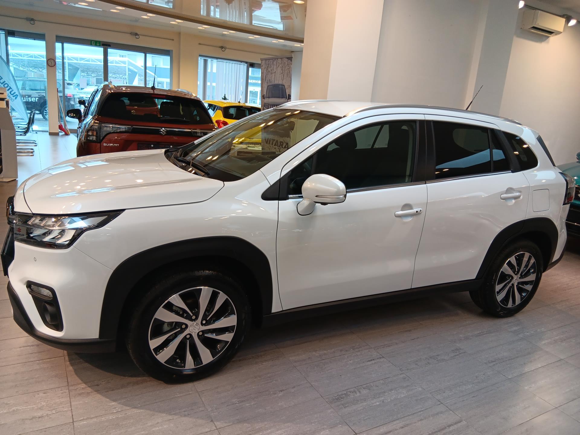 Suzuki S-Cross ELEGANCE 1.4 HYBRID M/T 4×4