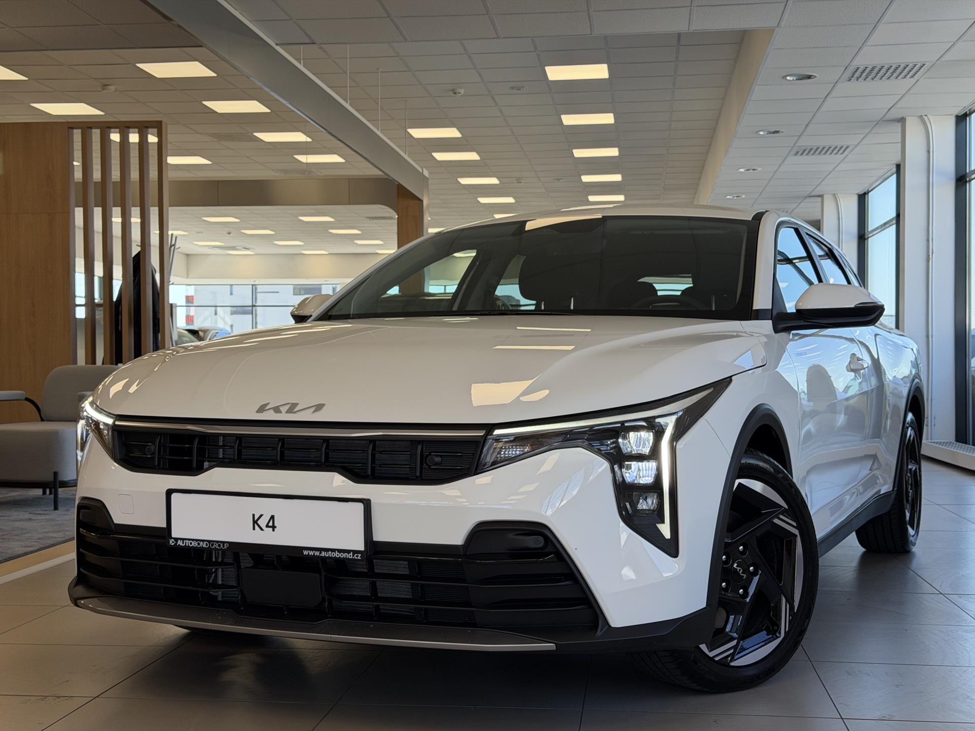 KIA K4 1,0 T-GDi GPF MHEV 7DCT EXCLUSIVE (2026)