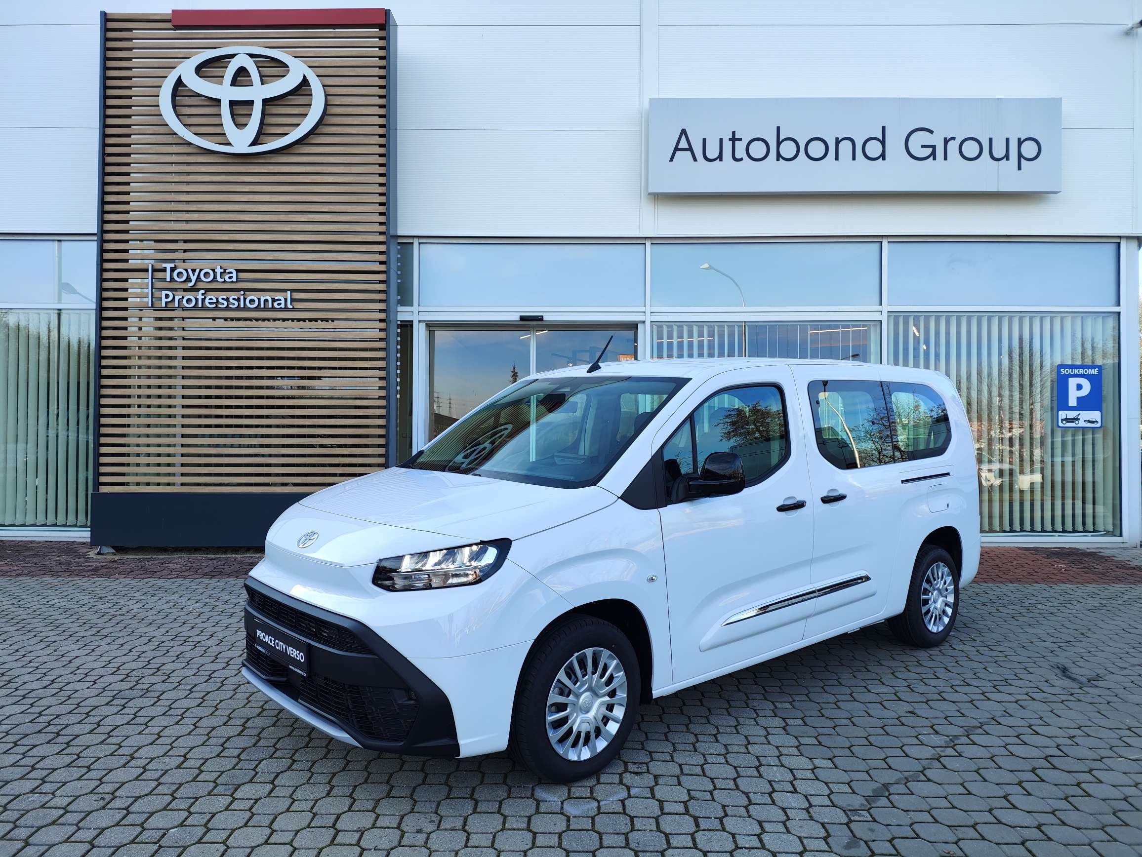 Toyota Proace City Verso 1.2T 6MT Business 5S