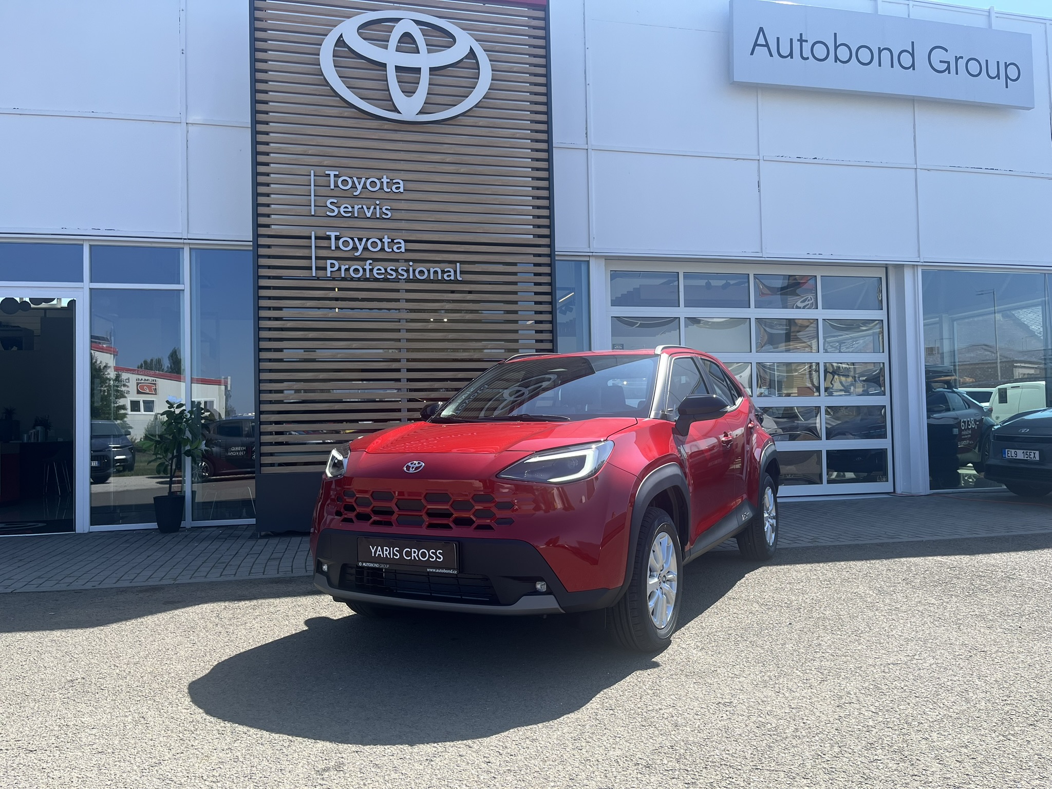 Toyota Yaris Cross 1.5 HEV 116k Comfort + ZIMNÍ KOLA ZDARMA