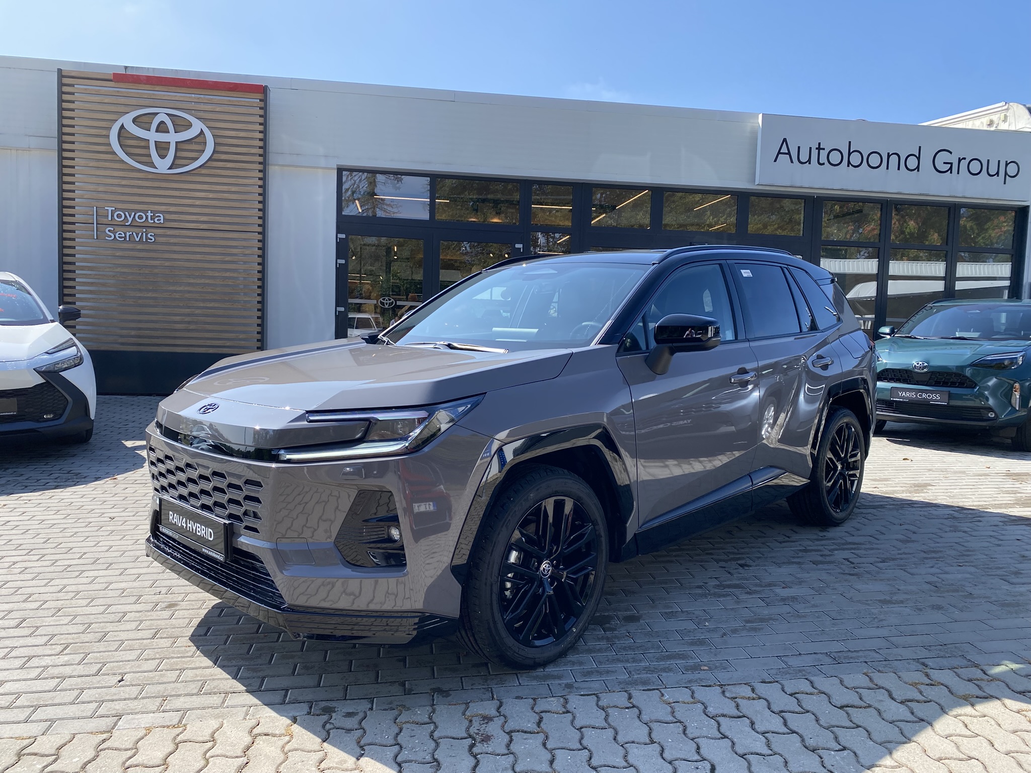 Toyota RAV4 2.5 PHEV 4×4 STYLE + Tažné zař.