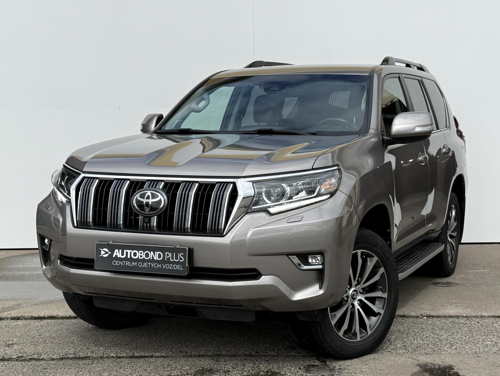 Toyota Land Cruiser 2.8 D-4D AT AWD 130 kW Executive