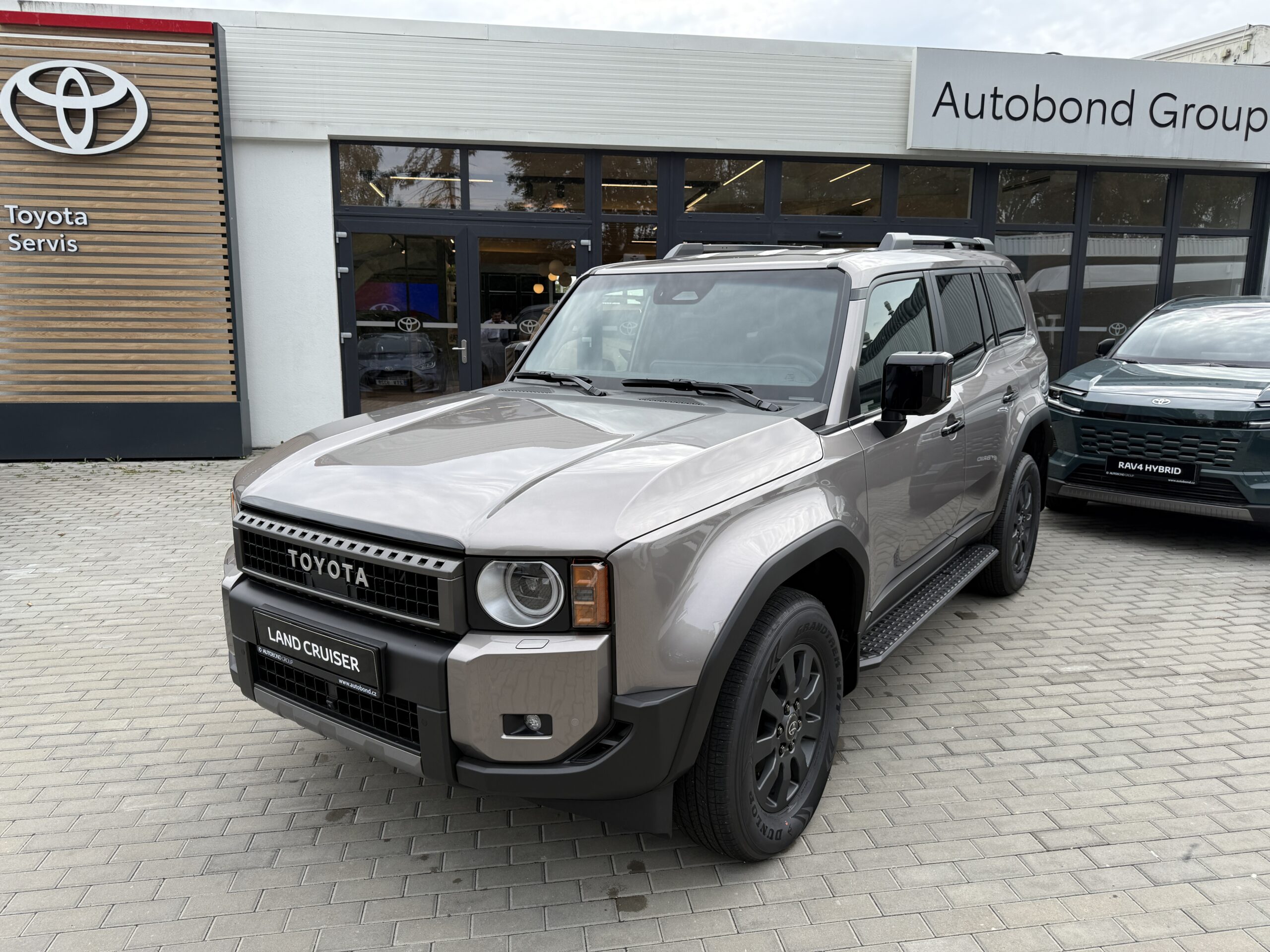 Toyota Land Cruiser 2.8 MHEV Invincible