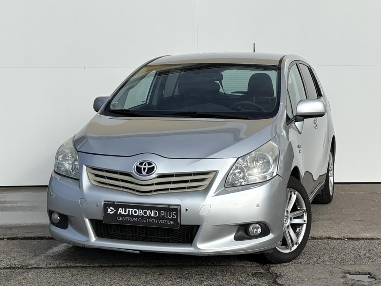 Toyota Verso 2.2 D-4D 110kW AT 7 míst