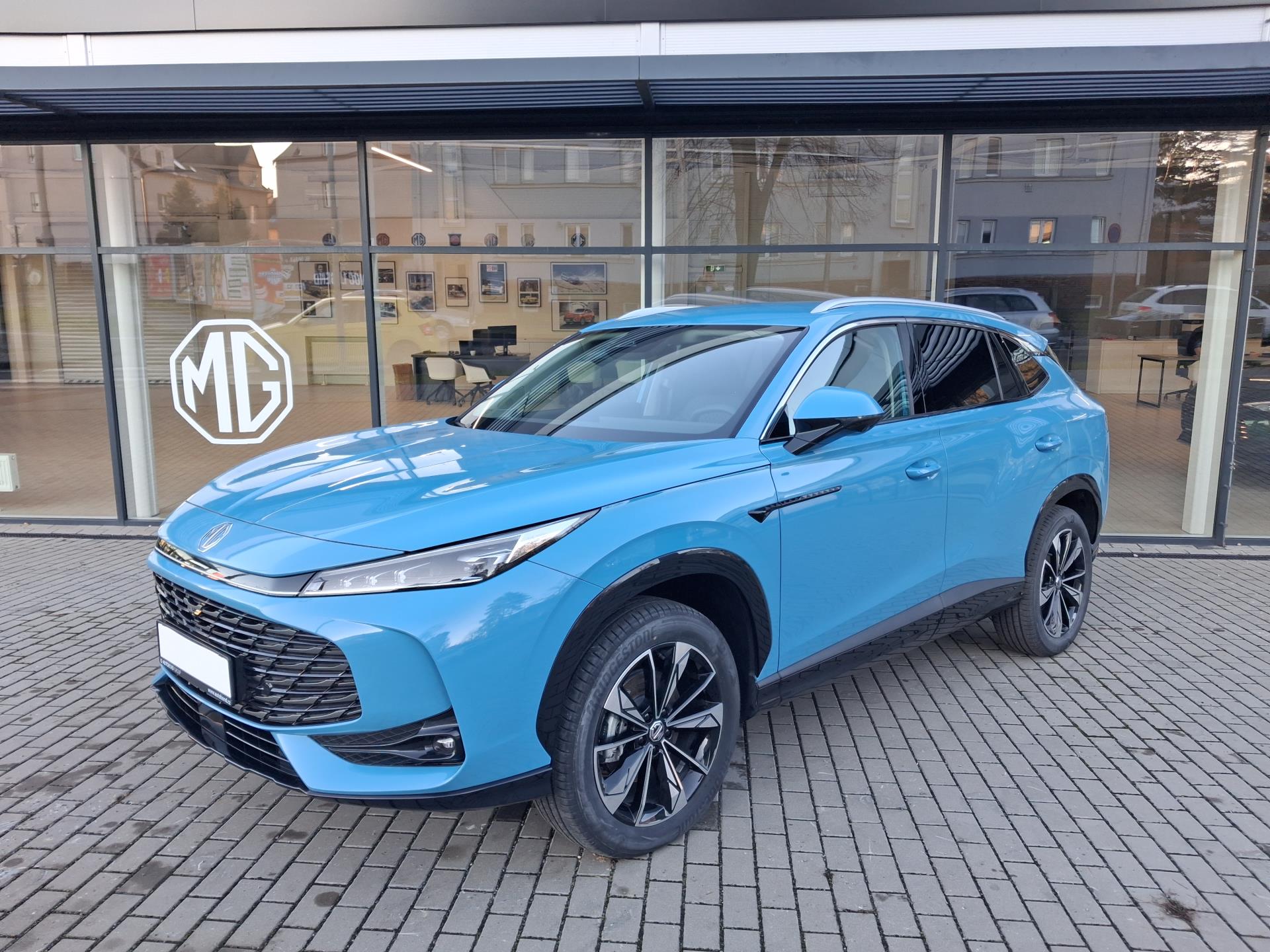 MG HS EMOTION PHEV 200kW 4×2 3AT