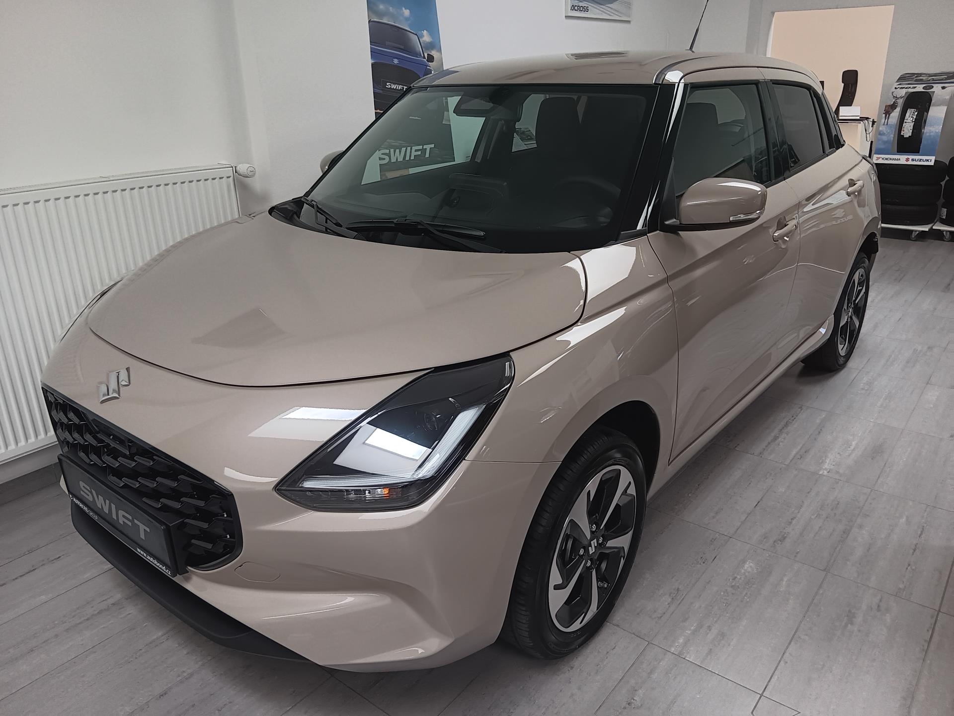 Suzuki Swift ELEGANCE 1.2 HYBRID M/T 4×4
